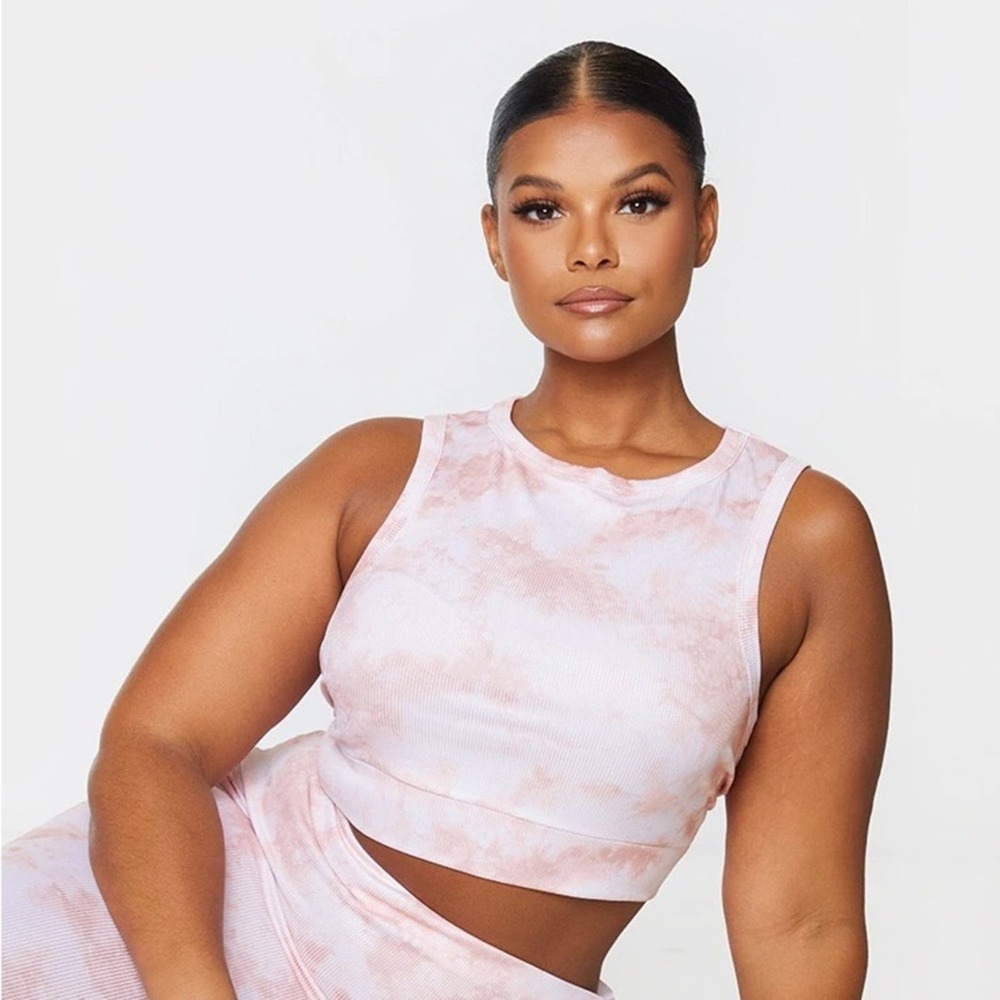 NWT PrettyLittleThing Plus Peach Tie Dye Rib Racer Neck Crop Top USA Size 16